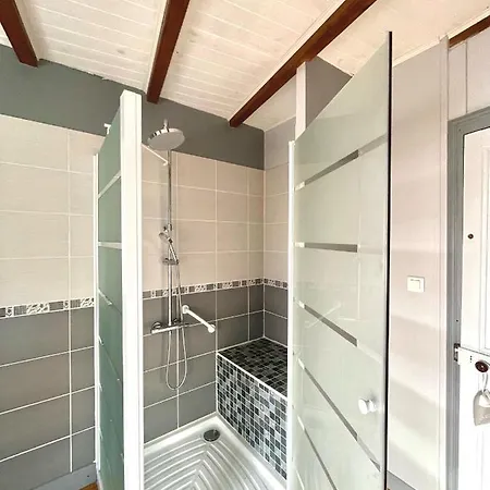 فندق مبيت وإفطار Chez Sarah - L'escapade Javerlhac-et-la-Chapelle-Saint-Robert
